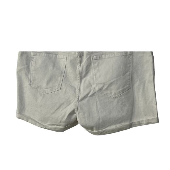 Old Navy Womens Plus Size 20 Boyfriend Stretch White Denim Shorts NEW - Picture 7 of 10